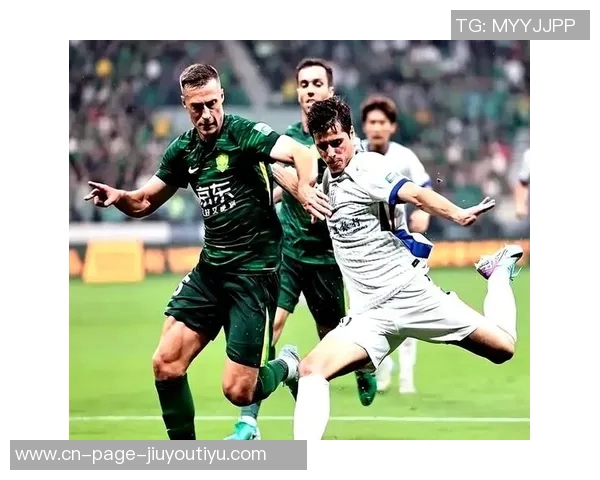 国家德比再掀波澜球迷热议赛场内外的精彩纷呈 国家德比再掀波澜球迷热议赛场内外的精彩纷呈